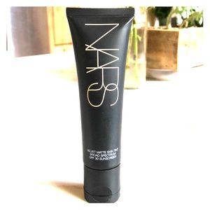 NARS Velvet Matte Skin Tint St. Moritz MEDIUM 1